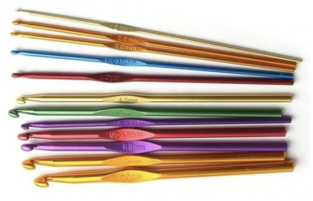 Вязание спицами и вязание крючком: сходства и отличия двух видов рукоделия