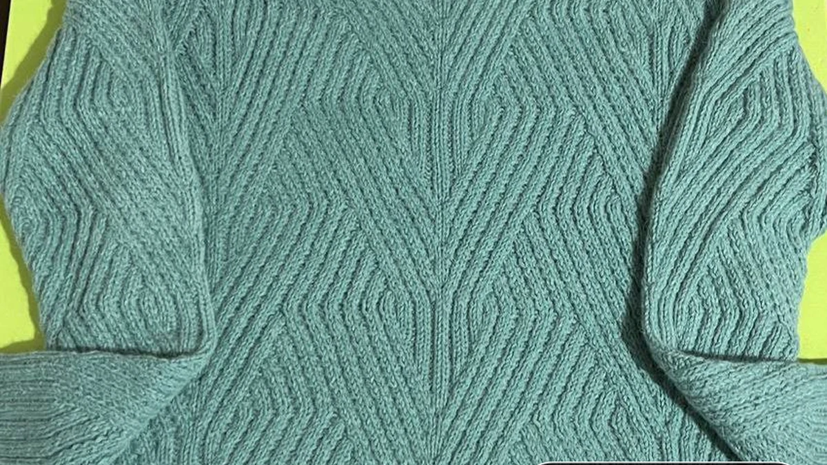 Свитер "Изумрудный Шарм" 🐢